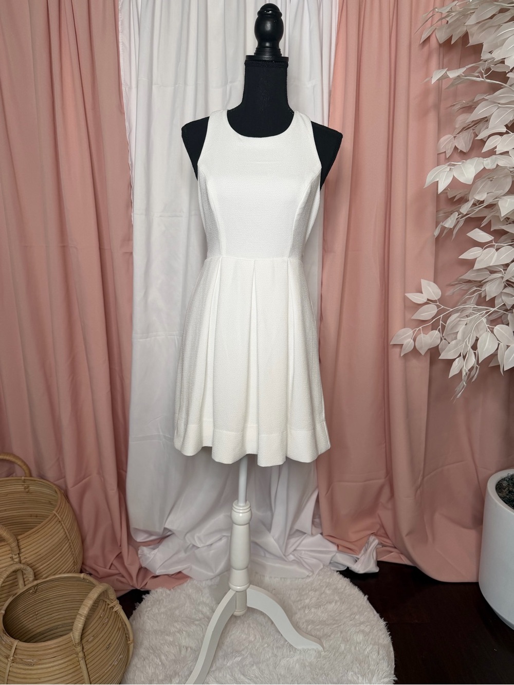 Lulu's White Textured Sleeveless Fit-and-Flare Mini Dress